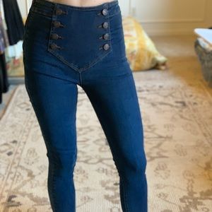 ⭐️We the Free People "One the Run" Skinny Jean 25